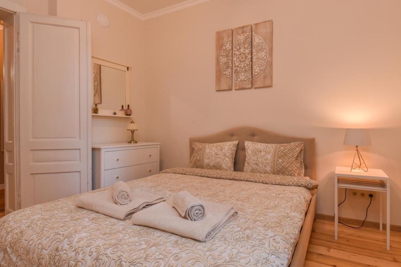 Spacious Vintage 2Br, 2Bath Apartment By Flat Mаnager София Екстериор снимка