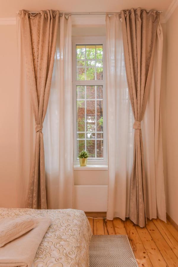 Spacious Vintage 2Br, 2Bath Apartment By Flat Mаnager София Екстериор снимка